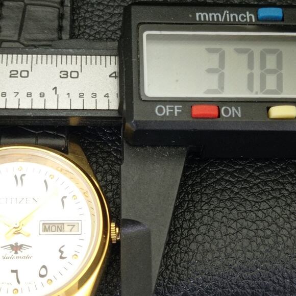 Vintage 1972 Citizen Arabic Automatic Mens Gold Watch W/daydate & Silver accents - Picture 7 of 10